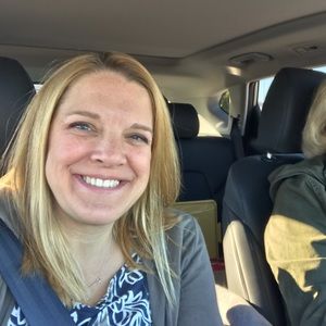 Meet your Posher, Holli